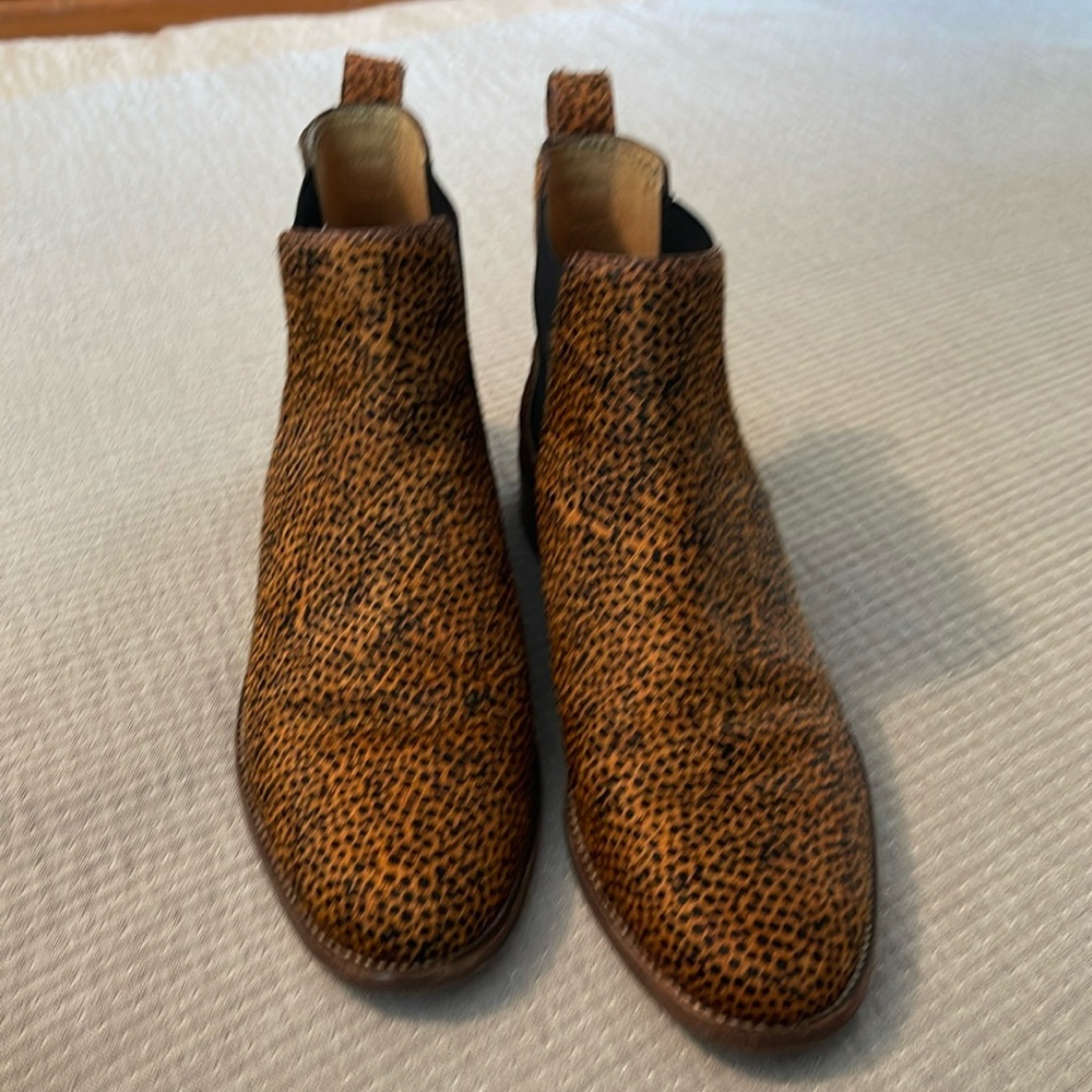 Madewell Ainsley Chelsea Spotted Calf Hair Animal Print Boots 7.5